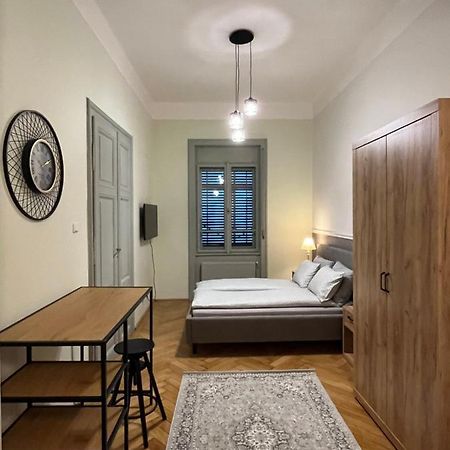 Barty Downtown Apart 1 Тімішоара Екстер'єр фото