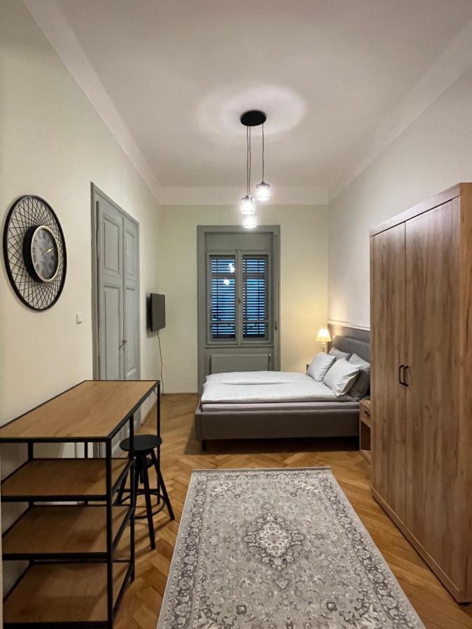Barty Downtown Apart 1 Тімішоара Екстер'єр фото